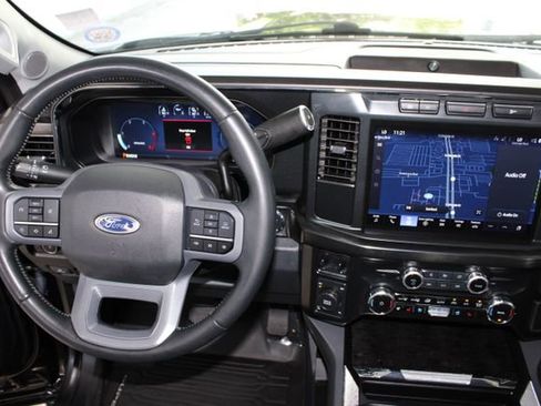 Used 2024 Ford F250 Lariat w/ Black Appearance Package AWD/4WD image 31