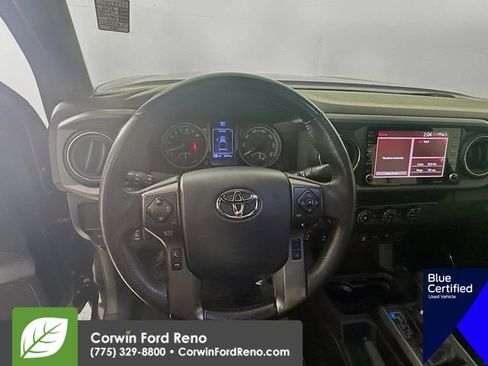 Used 2020 Toyota Tacoma TRD Off-Road w/ Technology Package AWD/4WD image 15