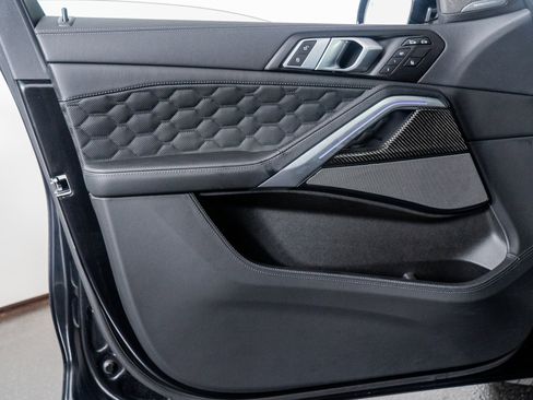 Used 2025 BMW X6 M Competition image 51