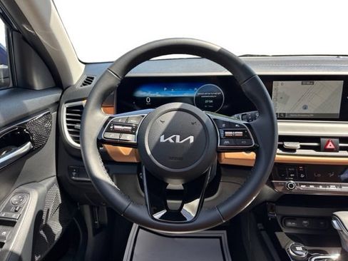 Certified 2026 Kia Seltos EX w/ EX Sunroof Package AWD/4WD image 16