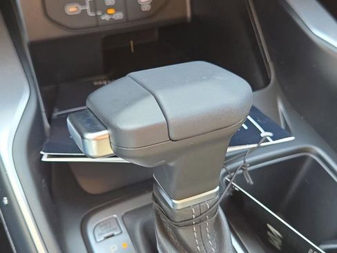 New 2026 Kia Sorento LX FWD image 21