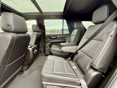 Used 2023 GMC Yukon XL Denali image 18