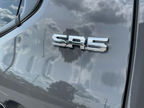 Used 2025 Toyota Tacoma SR5 AWD/4WD image 17