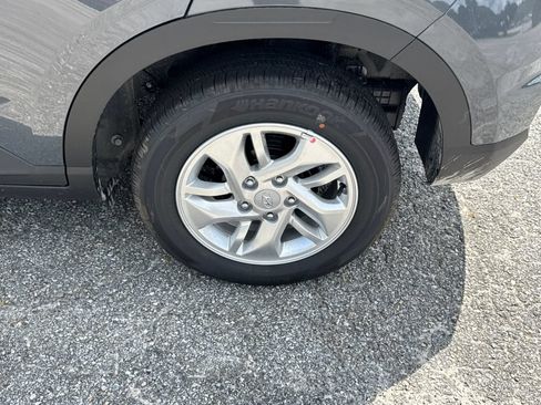 Used 2026 Hyundai Venue SE FWD image 20
