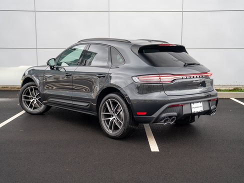 Certified 2026 Porsche Macan AWD/4WD image 3