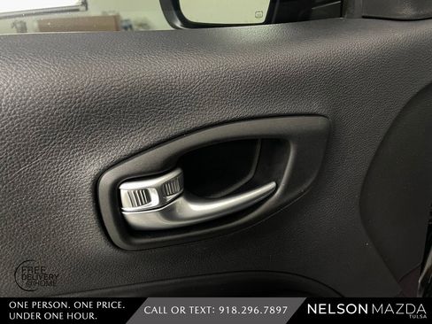 Used 2019 Jeep Compass Sport image 21