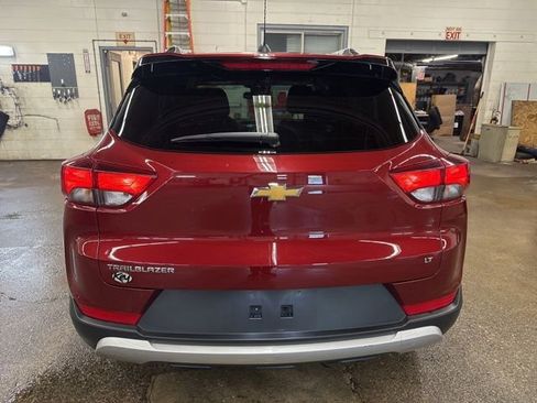 Used 2023 Chevrolet TrailBlazer LT w/ Convenience Package FWD image 5