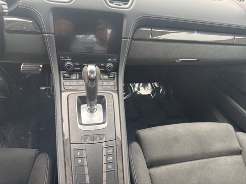 Used 2025 Porsche 718 Cayman GTS image 13