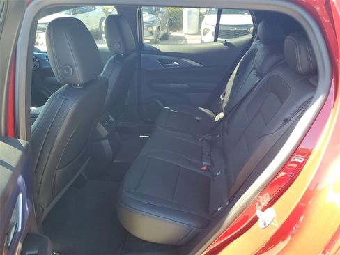 New 2025 Chevrolet Equinox EV LT image 11