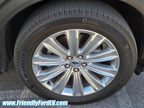 Used 2023 Ford Explorer Limited w/ Hybrid Equipment Group 310A image 5