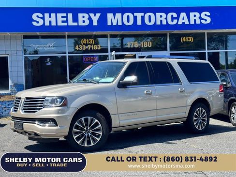 Used 2017 Lincoln Navigator L Select image 20