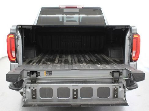 Used 2023 GMC Sierra 1500 SLT w/ SLT Premium Package AWD/4WD image 13