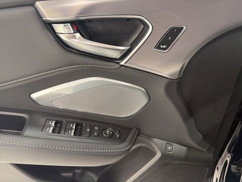 Certified 2025 Acura RDX w/ Technology Package image 11