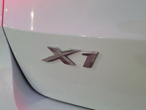 Used 2023 BMW X1 xDrive28i image 8