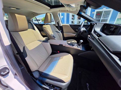 Used 2021 Lexus ES 350 w/ Accessory Package FWD image 27