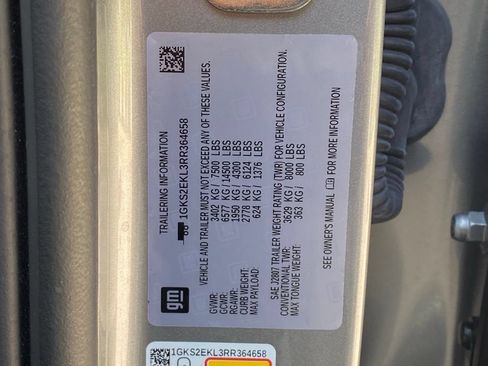 Used 2024 GMC Yukon Denali Ultimate AWD/4WD image 35