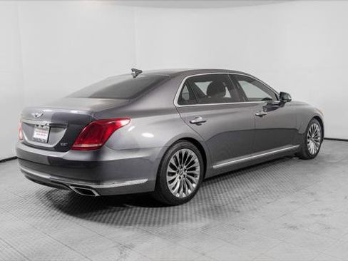 Used 2017 Genesis G90 3.3T Premium image 8