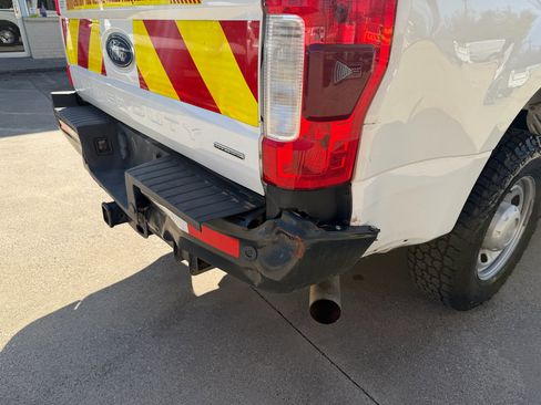 Used 2017 Ford F250 XL w/ Power Equipment Group image 13