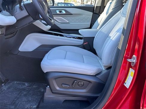 New 2026 Ford Explorer Platinum w/ LUX Leather Package image 9