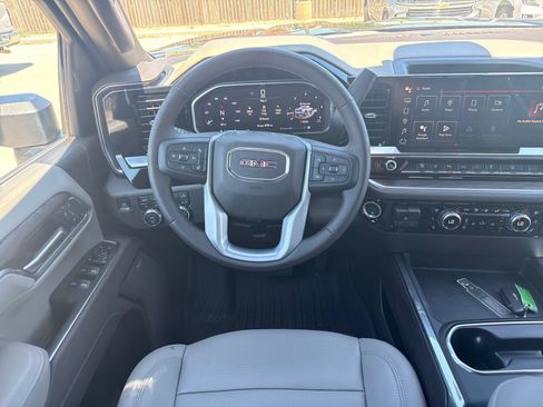 New 2026 GMC Sierra 2500 SLT AWD/4WD image 22