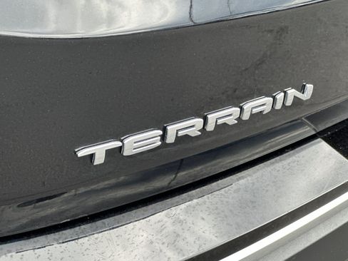 Used 2024 GMC Terrain SLT AWD/4WD image 27