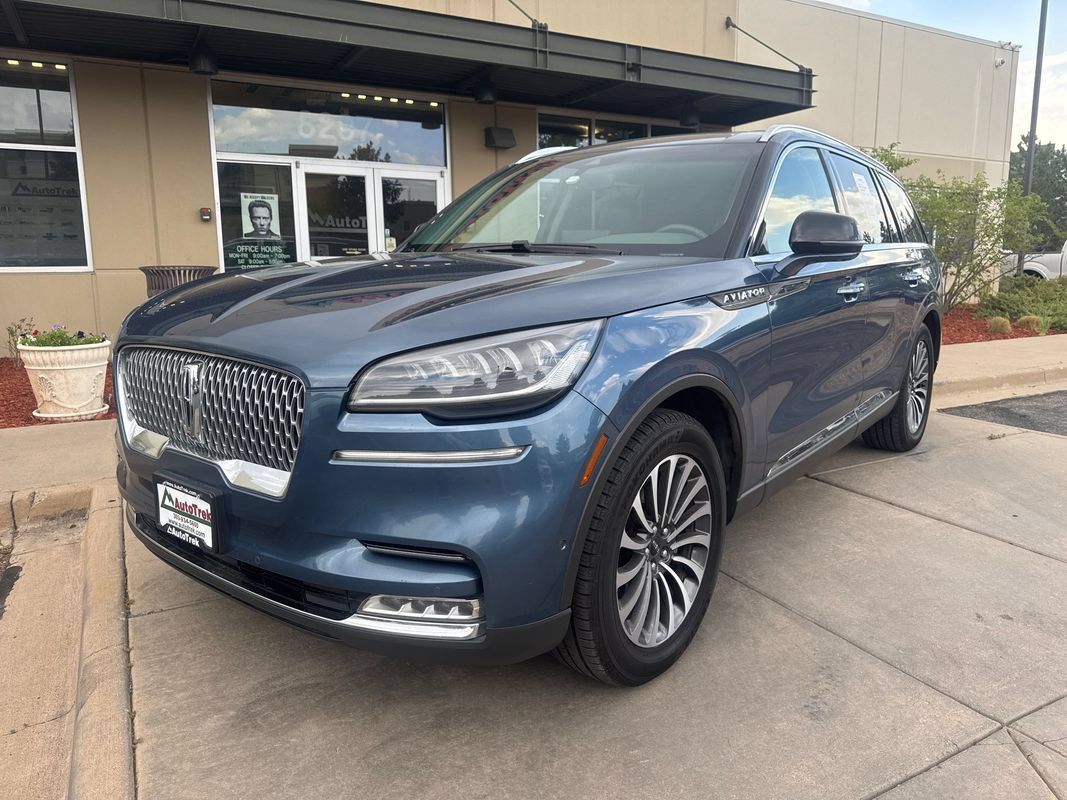 Used 2020 Lincoln Aviator Reserve w/ Equipment Group 201A AWD/4WD image 3