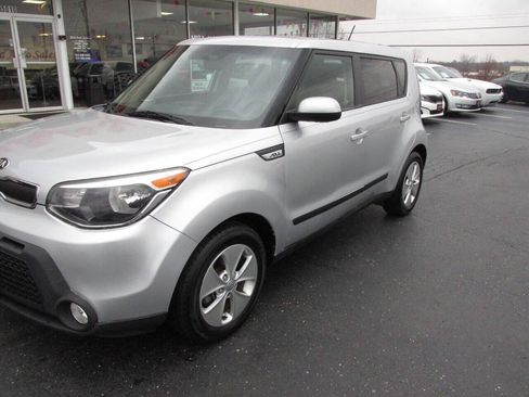 Used 2015 Kia Soul FWD image 31