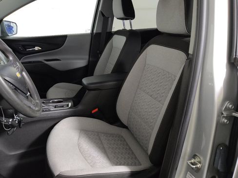 Used 2022 Chevrolet Equinox LS AWD/4WD image 17