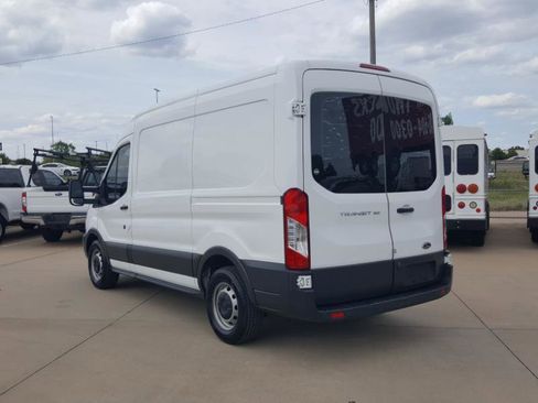 Used 2017 Ford Transit 150 130 Medium Roof RWD image 9