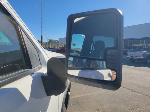 Used 2024 Chevrolet Silverado 2500 LT image 31