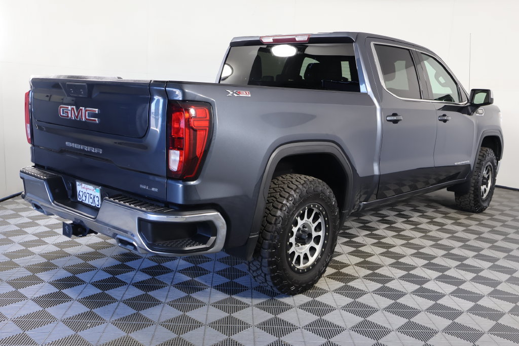 Used 2021 GMC Sierra 1500 SLE w/ X31 Off-Road Package AWD/4WD image 4