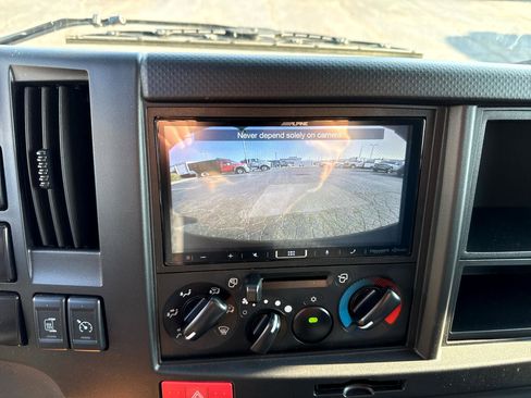 Used 2024 Isuzu NPR image 16