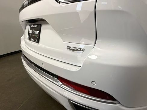 Used 2024 Jeep Grand Cherokee Summit w/ Adv Protech Group IV AWD/4WD image 43