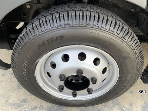 Used 2015 Ford Transit 350 Cutaway Van image 23