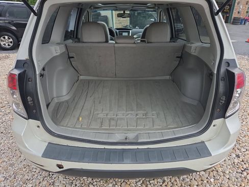 Used 2011 Subaru Forester 2.5X Premium AWD/4WD image 18