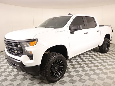 Used 2023 Chevrolet Silverado 1500 W/T w/ WT Value Package image 9