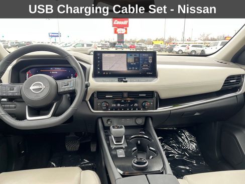 Used 2024 Nissan Rogue SL w/ SL Premium Package image 18