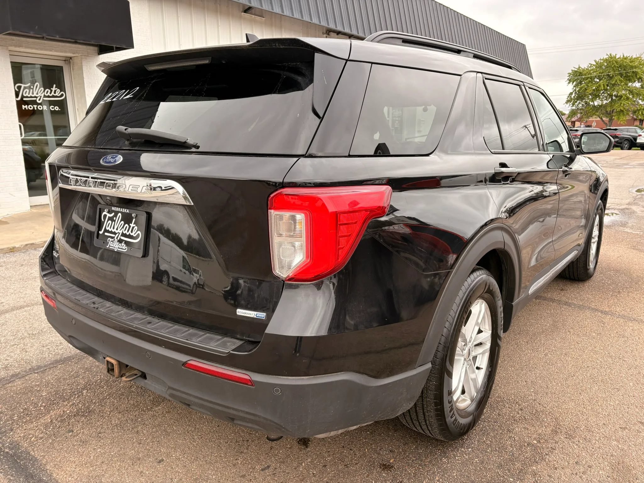 Used 2020 Ford Explorer XLT w/ Comfort Package AWD/4WD image 7