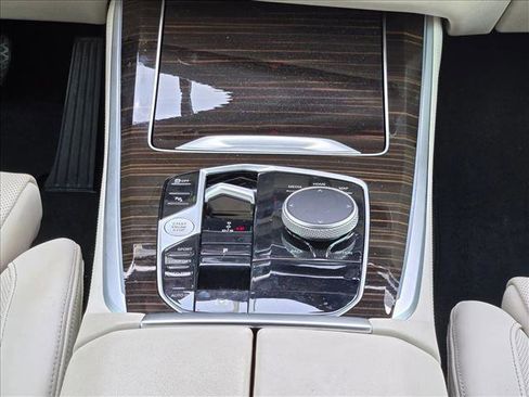 Used 2025 BMW X5 sDrive40i image 12