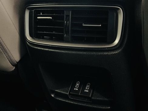 Used 2020 Honda CR-V Touring image 37