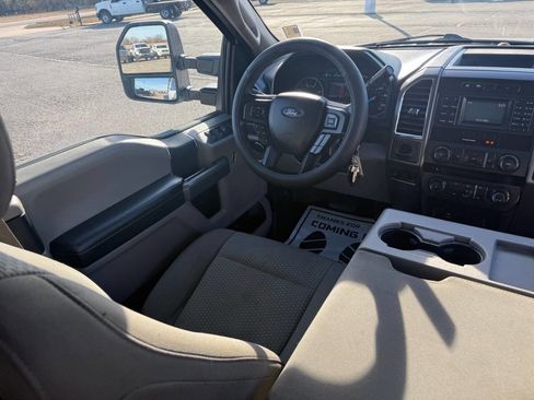 Used 2017 Ford F350 XLT image 31