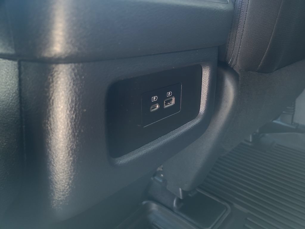 Certified 2025 Nissan Pathfinder S FWD image 11
