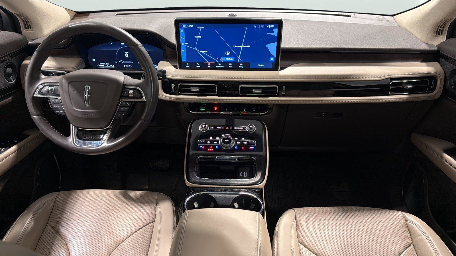 Used 2023 Lincoln Nautilus Reserve w/ Luxury Package AWD/4WD image 11
