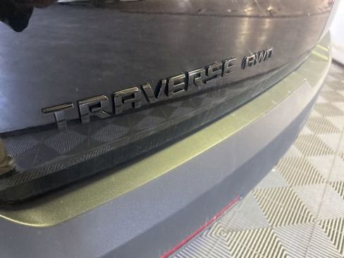 Used 2023 Chevrolet Traverse RS AWD/4WD image 26