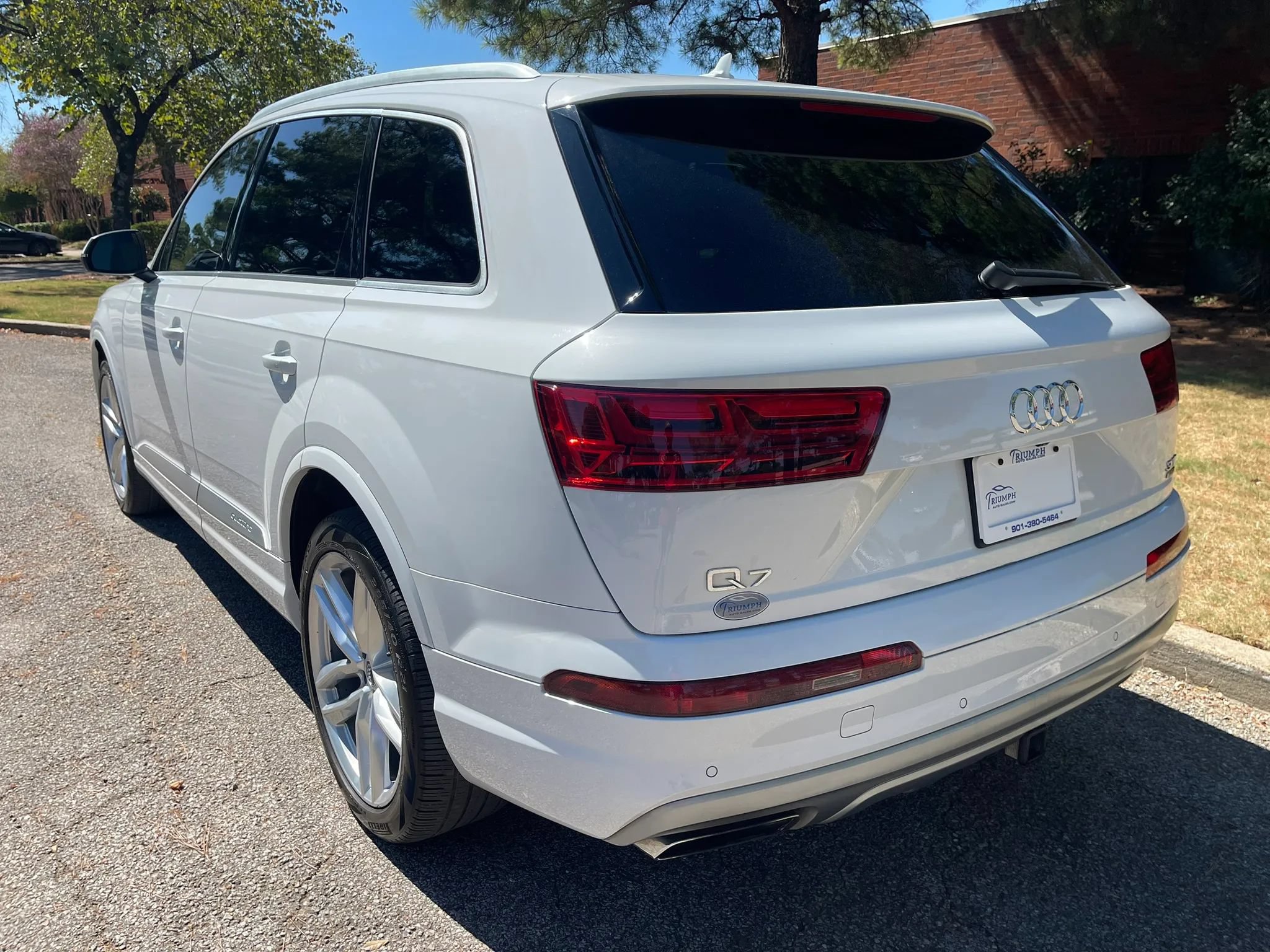 Used 2018 Audi Q7 3.0T Prestige w/ Prestige Package AWD/4WD image 3