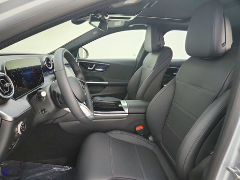 Used 2025 Mercedes-Benz C 300 Sedan image 16