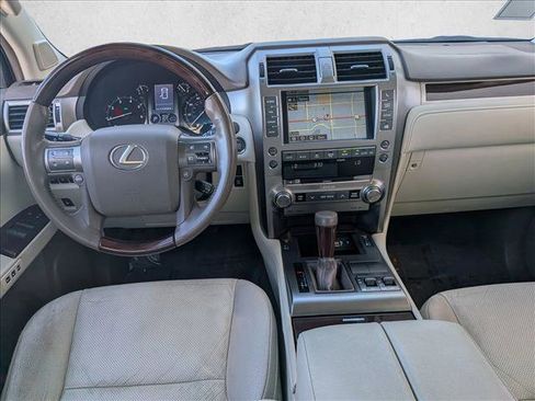 Used 2016 Lexus GX 460 w/ Premium Package AWD/4WD image 23