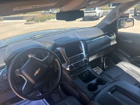 Used 2019 Chevrolet Suburban LT AWD/4WD image 14