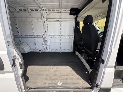 Used 2023 RAM ProMaster 3500 w/ Driver Convenience Group FWD image 19
