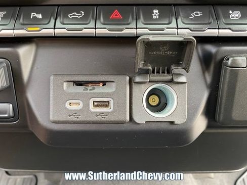 Used 2022 Chevrolet Silverado 2500 LTZ w/ Gooseneck/5TH Wheel Package AWD/4WD image 45